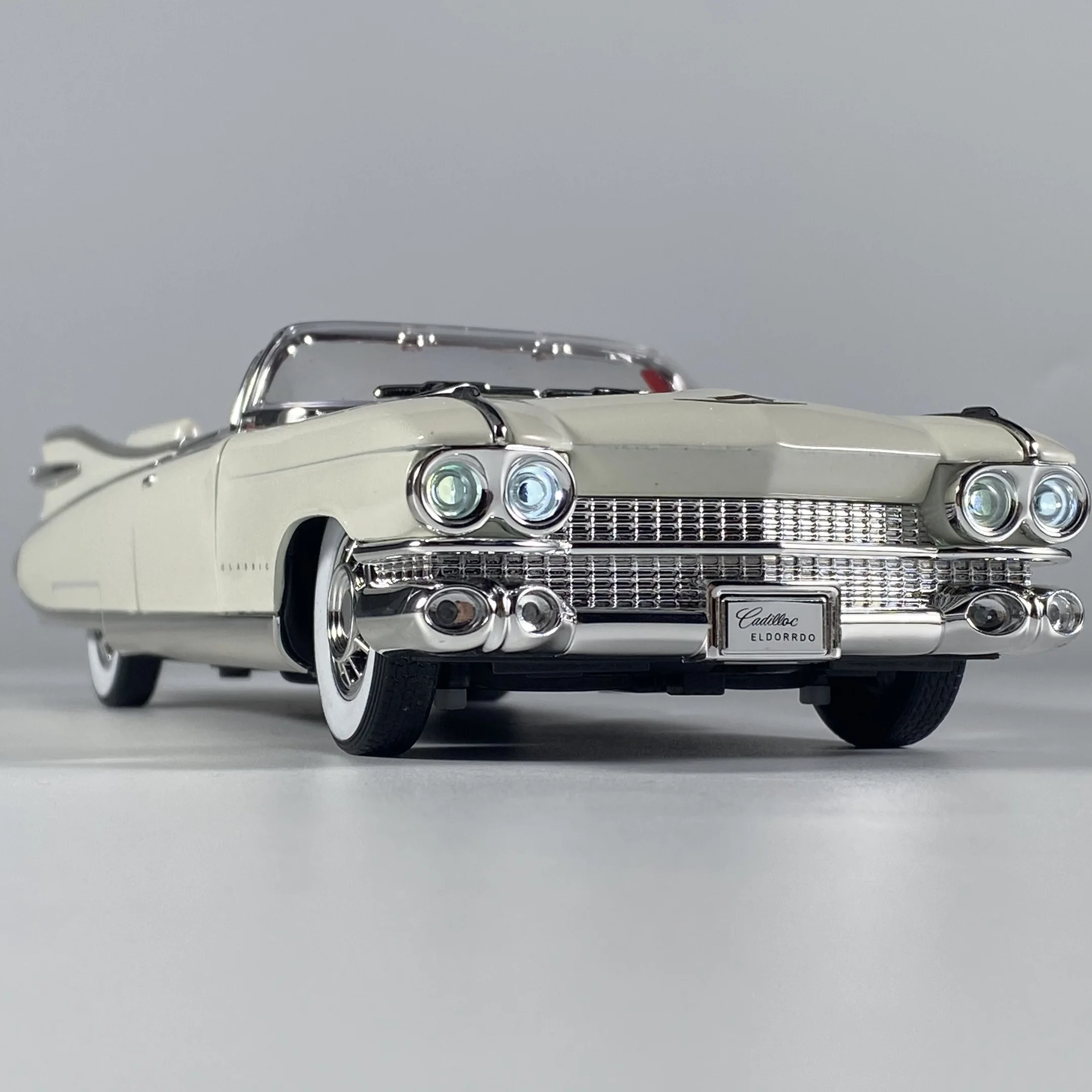 1:24 Cadillac Eldorado Biarritz 1959 Series 62 Alloy Diecast