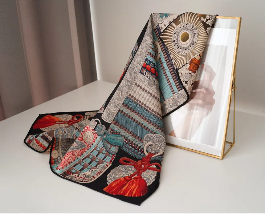

Samurai Double-sided Scarf Winter Warm AB Print Shawl Women Designer Wool Scarfs Square Rolled Hem Bandanas Cashmere Pashmina