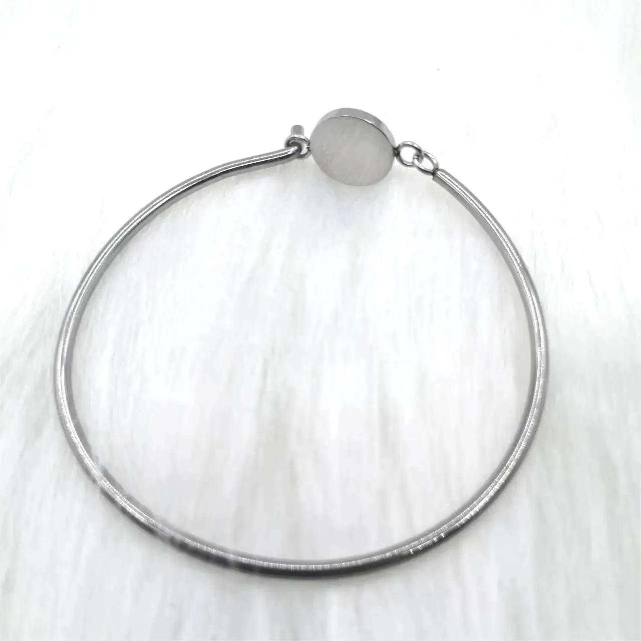 

Pulsera de plata esterlina 2023 pulsera de amor de moda pulsera de oro y plata