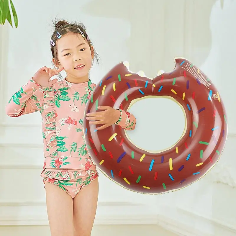 안전하고 재미있는 여름 물놀이를 위한 필수품