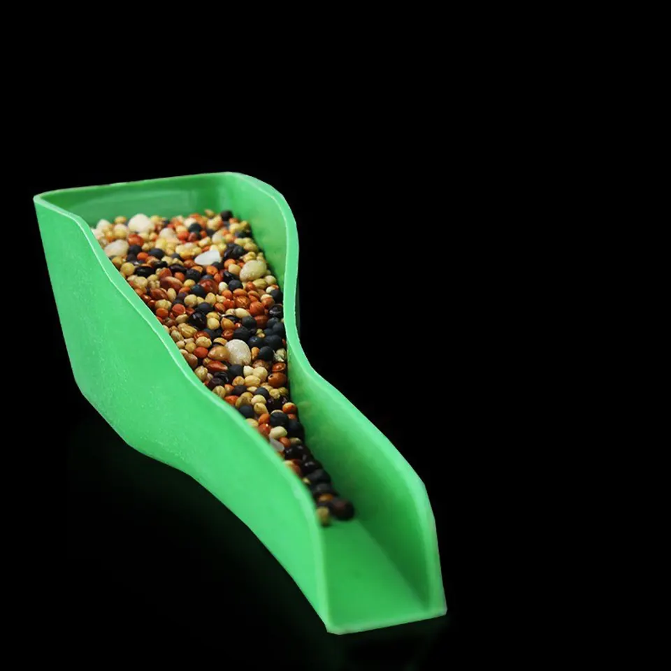 Plastic feeding spoons for birds, bird feeding shovels, adding water, bird utensils, bird cages, small tools