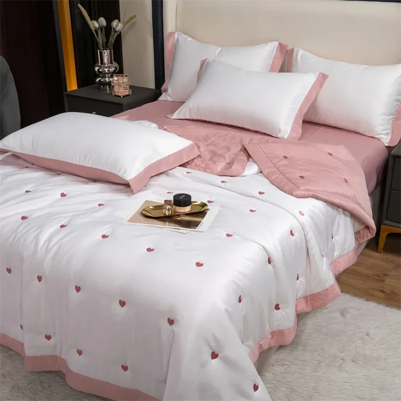 

Luxury Embroidered Summer Quilts Soft Polyester Silk Satin Quilted Quilt Set Air-Conditioning Comforter Thin Blanket