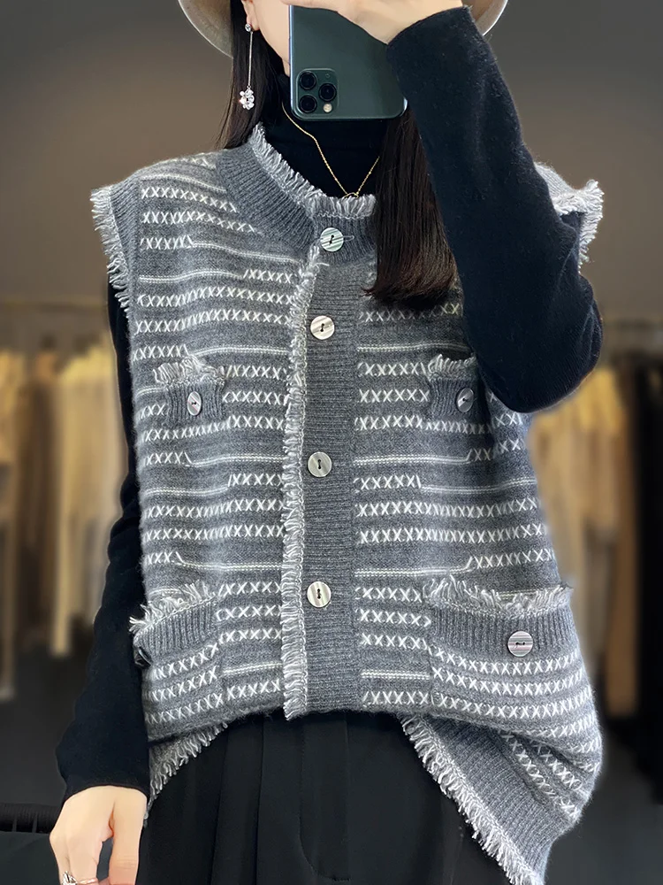 

Autumn and Winter New 100% Pure Woolen Sweater Vest Unique Fashion Women's Contrast Sleeveless Knitted Tassel Sweater Top