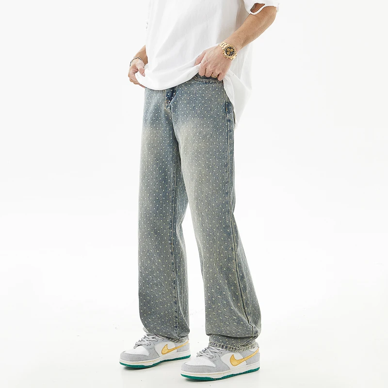 Рисунок 3 - Джинсы мужские с принтом в стиле хип-хоп