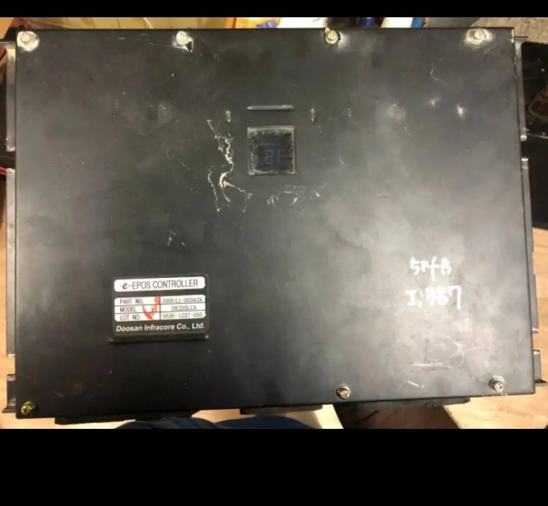 α׷ֵ ο ECU  Ʈѷ Dossan Daewoo  DX220LCA 300611-00042A, 300611-00042A