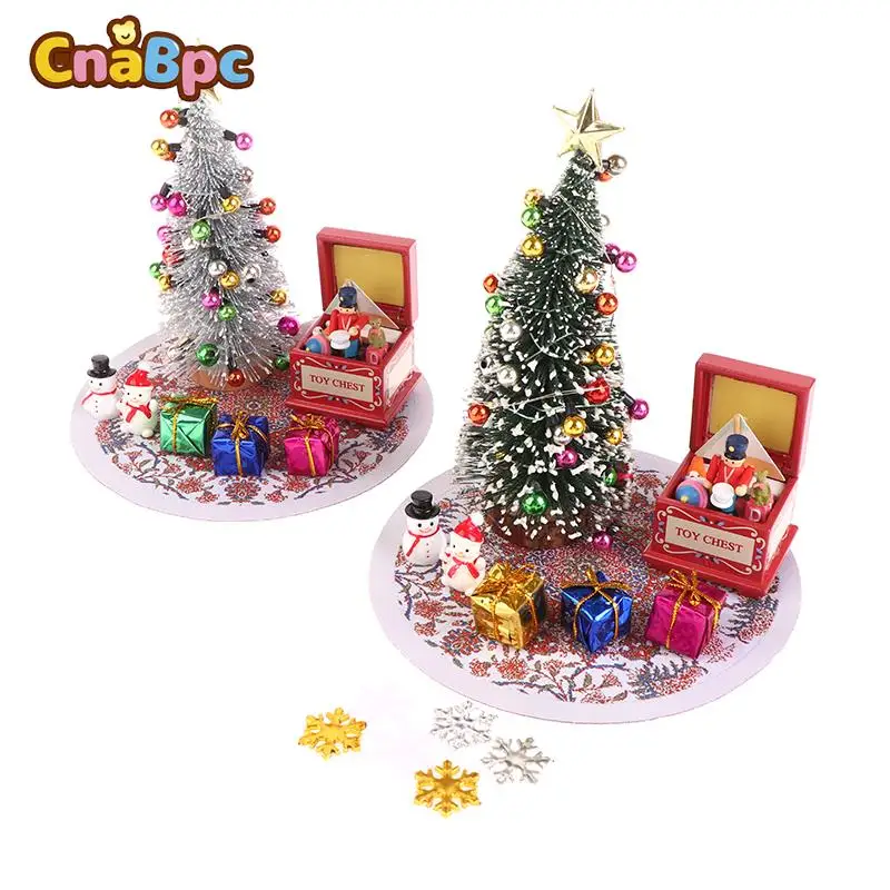 

1 Набор 1:12 Миниатюрный Кукольный домик, Рождественский Декор, Искусственная елка, снеговик, игрушечная коробка, Подарочная коробка, ковровая модель, «сделай сам», Рождественская сцена, декоративная игрушка