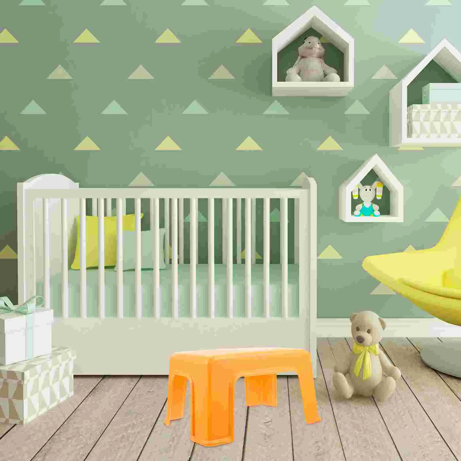 Рисунок 3 - Пластиковый стул для детского сада