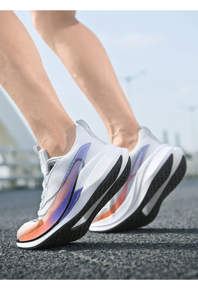 Lightweight carbon board running shoes with breathable mesh and nonslip sole 4879