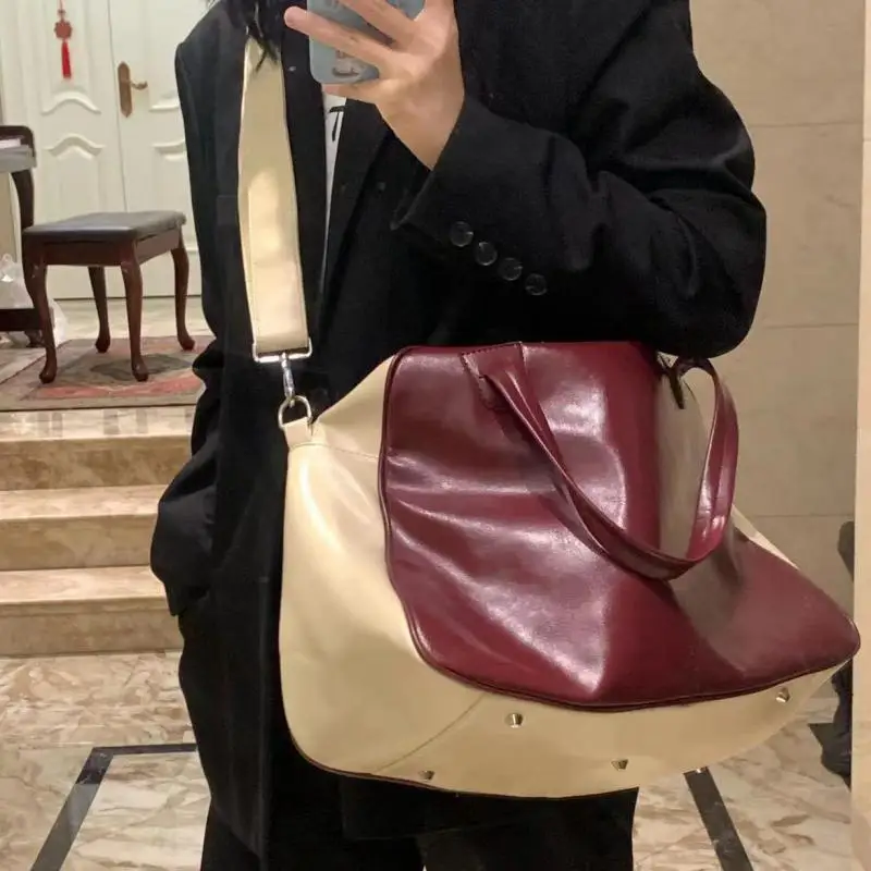 New High-end American Retro Patchwork Color Contrast Crossbody Women's Bag Casual And Simple, Large Capacity Travel Fitness Bag