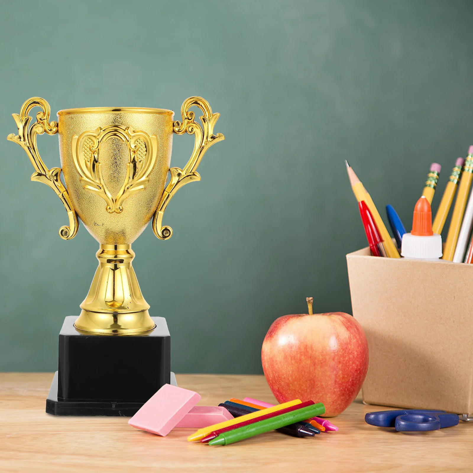 Рисунок 5 - Золотая награда-трофей для детей