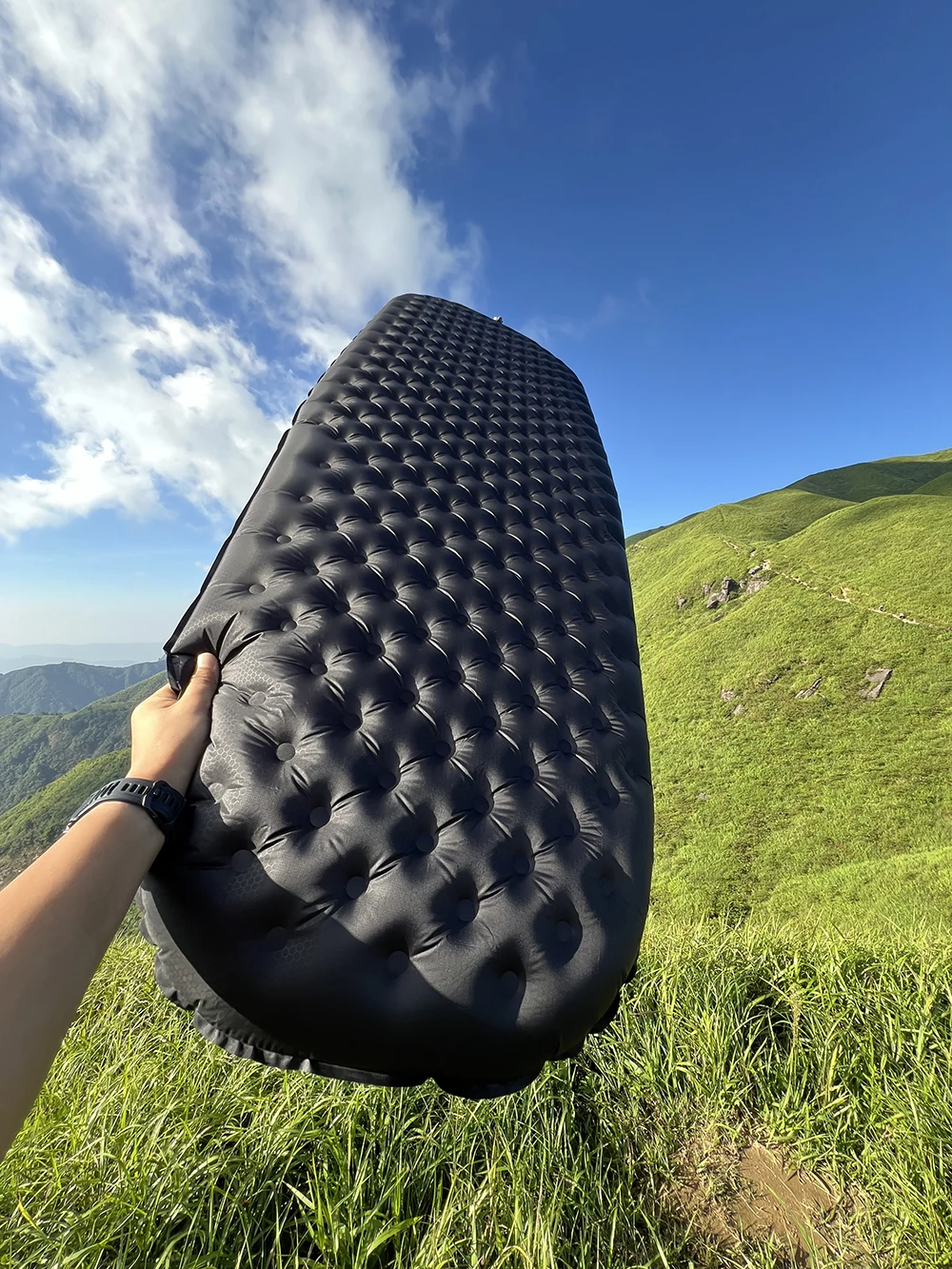 Light Tour R7.5/ R4.2  Sleeping Pad Outdoor Camping Mat Inflatable Mattress with Inflating Air Bag 6