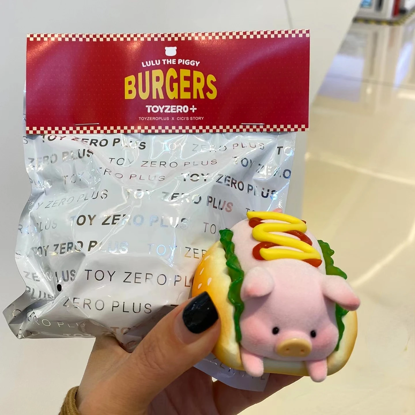 lulu the piggy フィギュア バーガー LuLu the Piggy -Burger Express Movable Series - Preorder