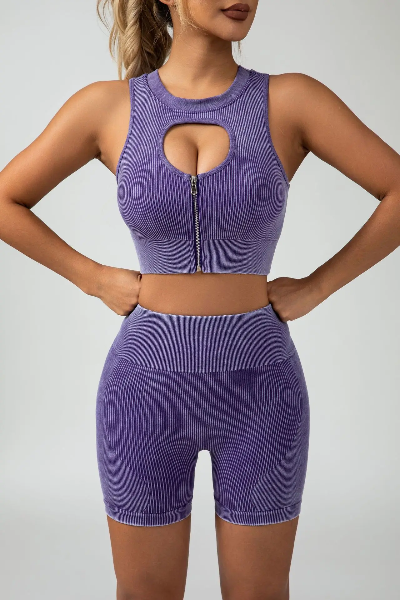 Yoga-Anzug-Shorts-Sets für Damen, Fitness, kurzärmelig, Schleifen, hohe Taille, Hüftheben, dreiteilige Hose, nahtloser Reißverschluss, Sportweste – Detail 24