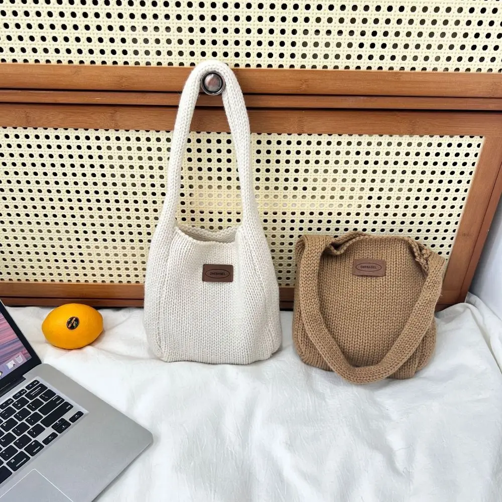 

High-capacity Hand-woven Bag Fashion Solid Color Knit Knot Wrist Bag Tote Bag Student