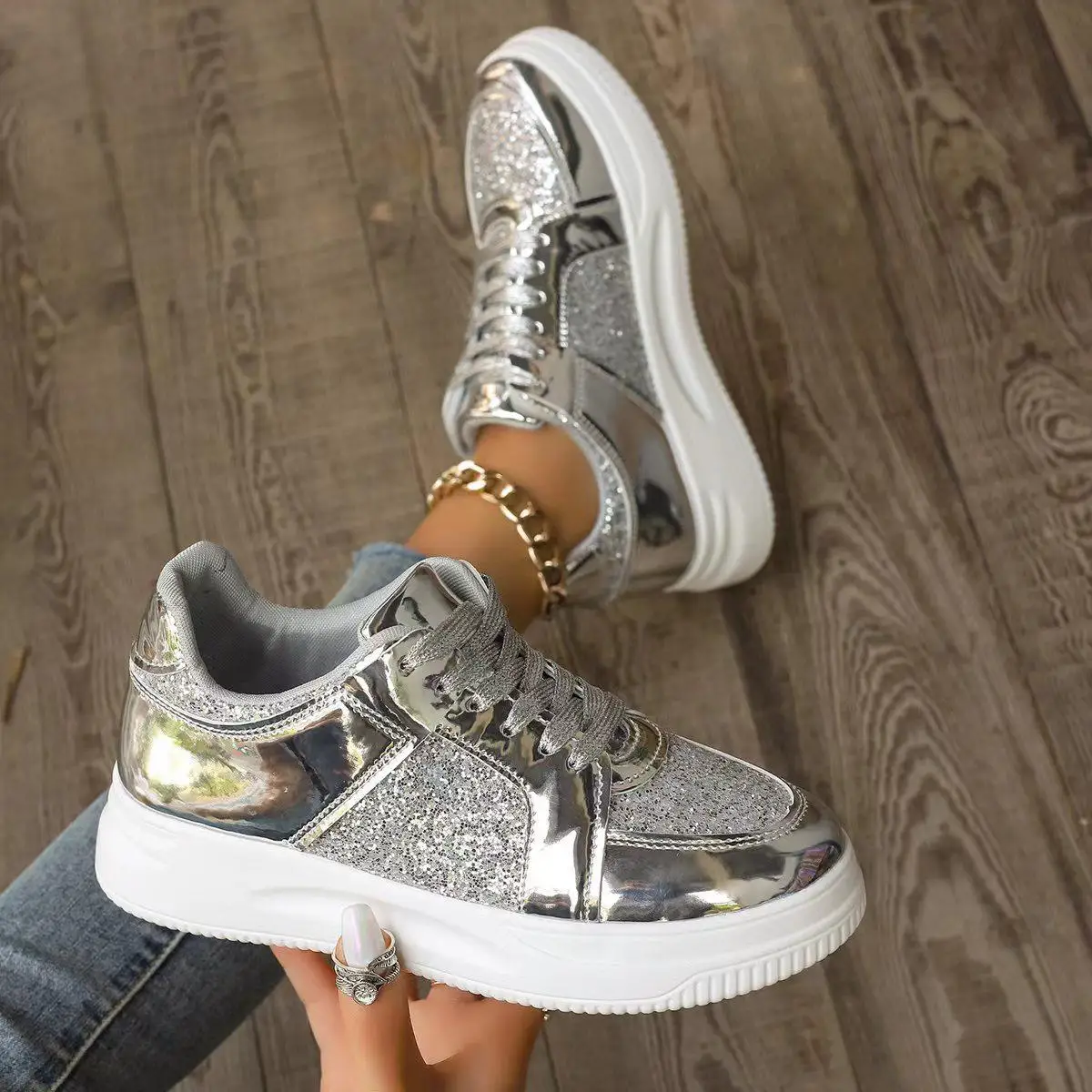 que shoes シルバー Women's Skechers Go Viper Court Smash Sneakers | Shoe Carnival