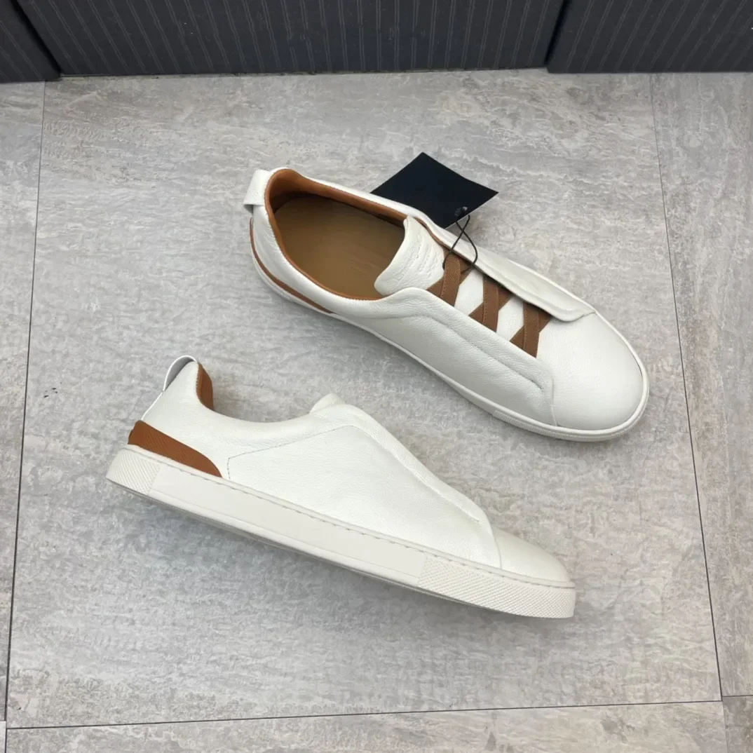 

men loafers shoes luxury 2024 spring and autumn new men's leather flat bottom walking casual shoes white men's sneakers Loafers