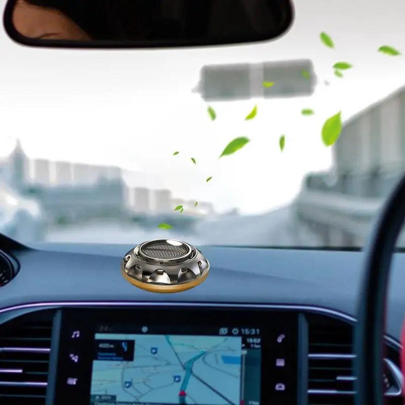 �ڵ��� ������ �¾翭 ȸ�� �Ʒθ� �׶��� ���ǰ, �ڵ��� �׼�����, �ǳ� ���� �� ���� ��� ��ǻ�� ������ ������