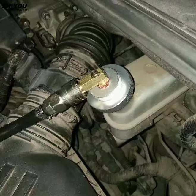 Azgiant 1pcs Car Automobile Brake Fluid Changer Special Joint Adapter