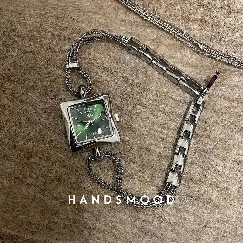 Silver Gold Bracelets Women Watch Fashion Female Alloy Hook Buckle No Belt Khaki Quartz Wristwatches Women's Clock Time Limited