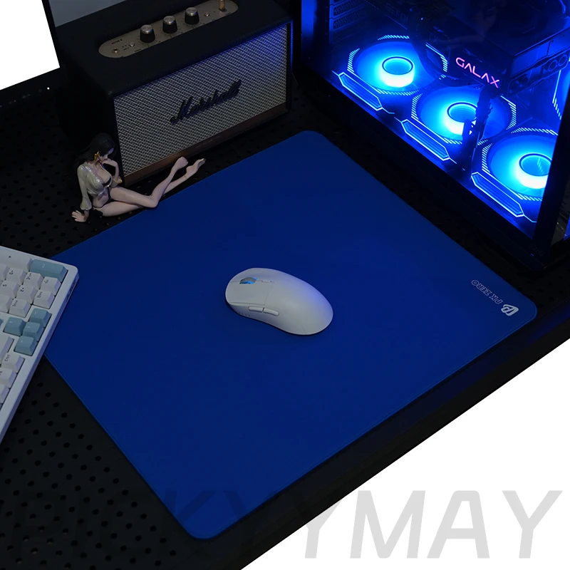 Premium White Gaming Mouse Pad - Speed & Control Desk Mat