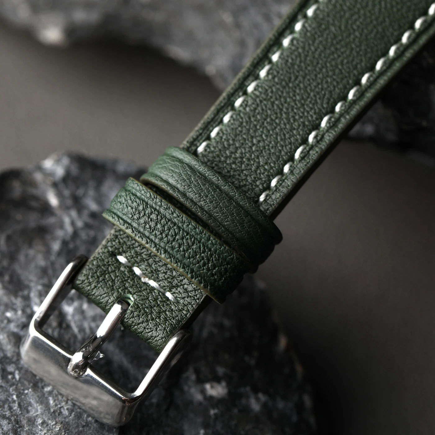 Handgefertigtes französisches Ziegenlederarmband 18 19 20 21 22 mm Schnellverschluss-Armband aus weichem Leder, geeignet für antike Uhren in Blaugrün – Detail 4