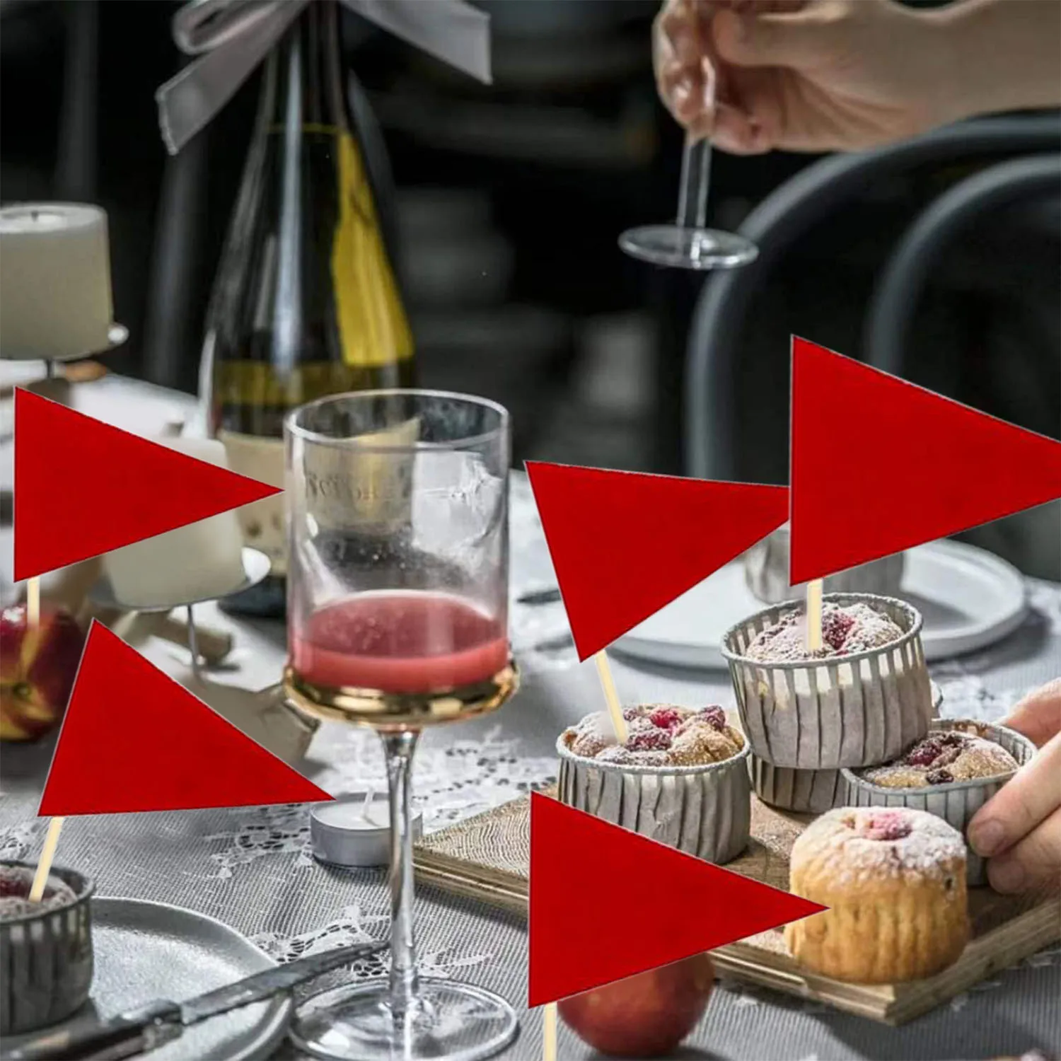 30 Stück Mini-Zahnstocher mit roter Flagge, dreieckige Cupcake-Topper, Flaggen, Golf-Flagge, solides Rot, DIY-Dekoration, Mottoparty, Kuchen-Dekoration – Detail 5