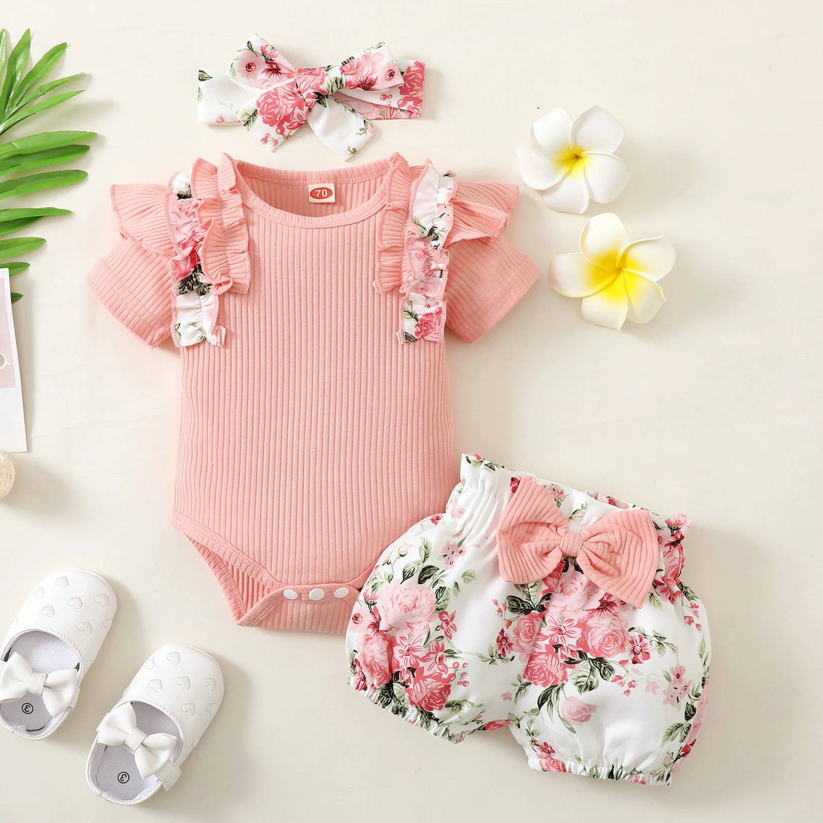 Fashion Summer Newborn Baby Girl Clothes Set Short Sleeve Ruffle Romper Tops Floral Print Shorts Headband Infant 3Pcs Outfits Baby Clothing Set expensive