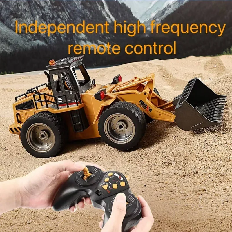 Alloy Rc Bulldozer Tractor Model 2.4G Radio Controlled Car