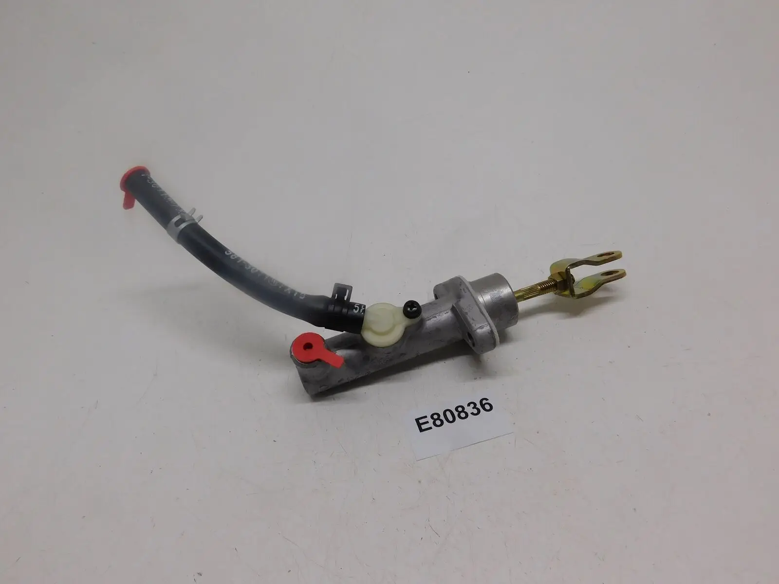 ORIGINAL SSANGYONG KYRON ACTYON 3050009002 MASTER CYLINDER CLUTCH PUMP-clutch master cylinder repair kit