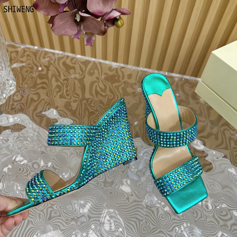 

Женские босоножки на танкетке, босоножки на высоком каблуке с кристаллами, со шнурками и бусинами, модная обувь на лето 2024