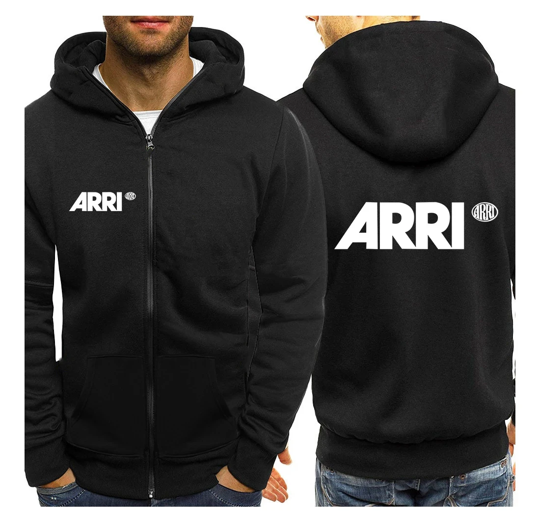 Рисунок 3 - Мужской тренировочный костюм с капюшоном ARRI