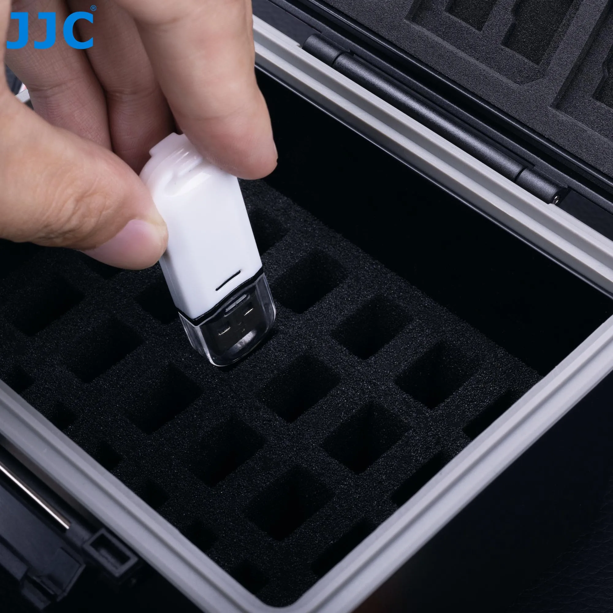 Рисунок 3 - JJC 24 слота USB флэш-накопитель