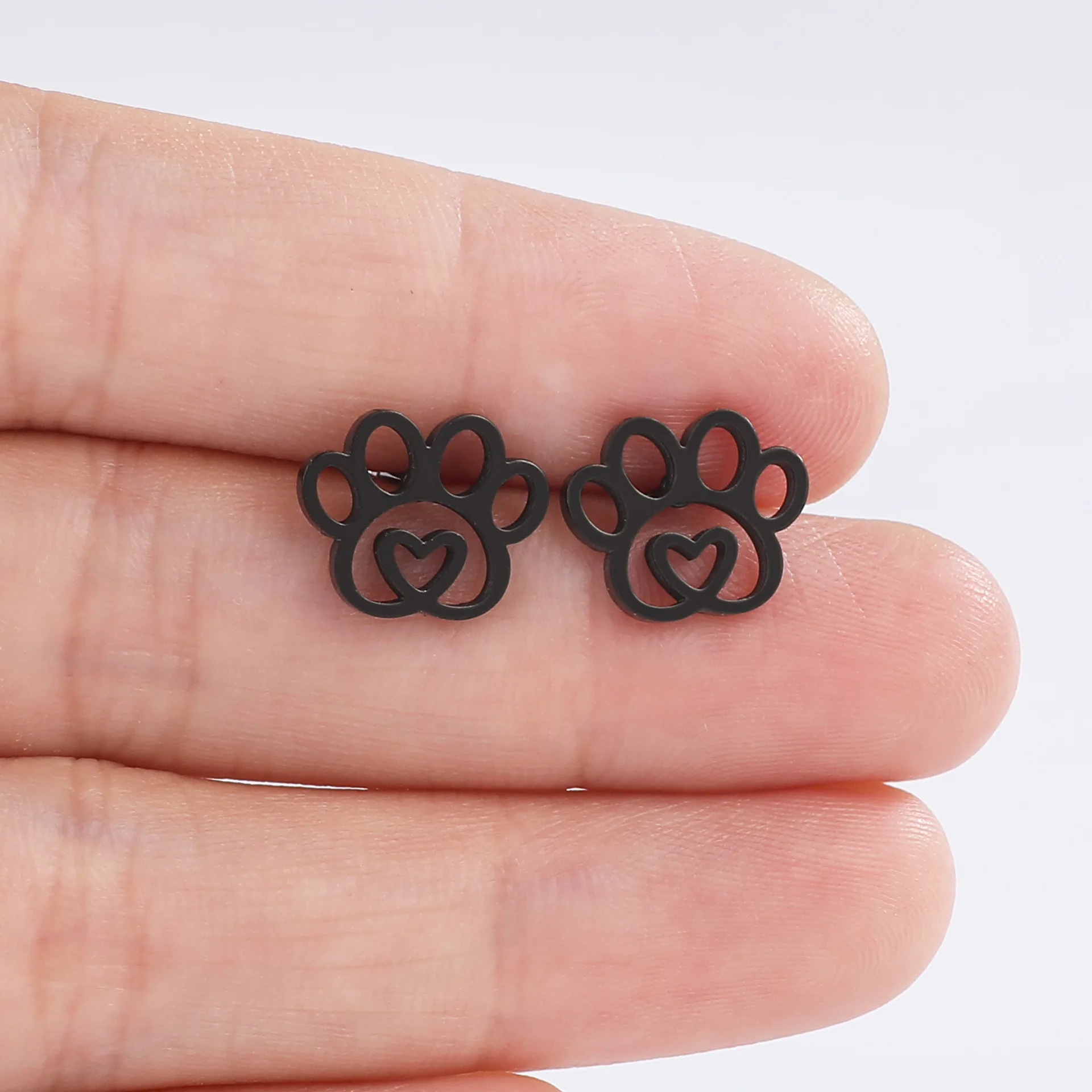 Stainless_steel_hollow_footprint_earrings_-_PeticaDeals