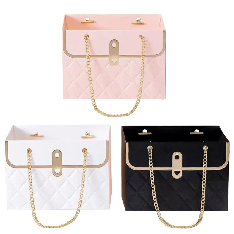 

Practical and Fashionable Wrapping Bag for Blooms Adds Charm to Any Event