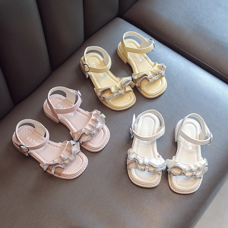 

Girls Sandals 2022 Summer New Children's Rhinestone Ruffled Princess Flats Simple Soft Bottom Kids Beach Shoes Baby Footwear