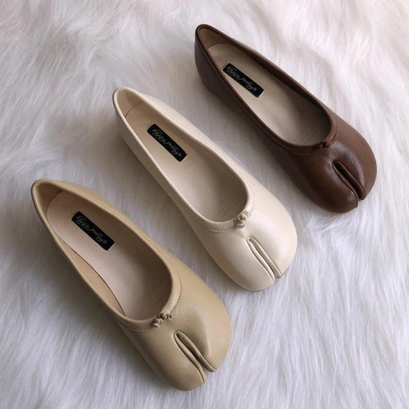 Women Shoes Tabi Ninja Shoes Woman Microfiber Leather Comfy Flats Split Toe Slippers Soft Bottom Loafers Brief Ladies Trotter Moccasins