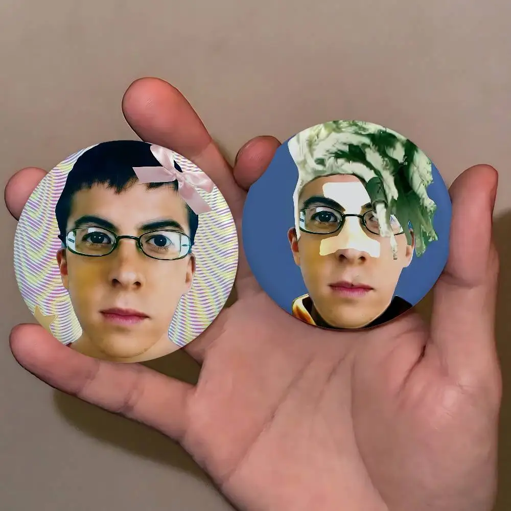 Humorous Mclovin Badge Lapel Pin – Tinplate Brooch for Bags & Accessories Gifts