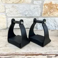 1 Pair Lightweight Safety Western Stirrups Horse Riding Stirrups High Strength Plastics Non Slip Equestrian Stirrups for Saddle 2