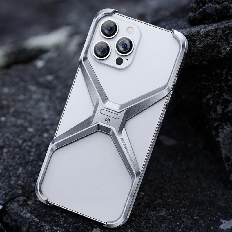 

Suitable for iphone13 mobile phone case 14pro heat dissipation creative protective case 15 Pro Max metal mobile phone case