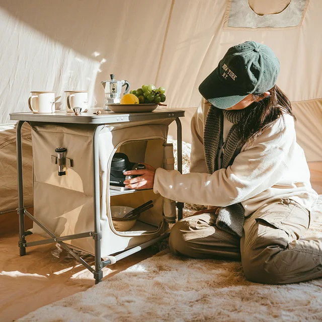 네이처하이크 야외 스토리지 랙이 다양한 물품을 효율적으로 보관하는 최적의 선택입니다.