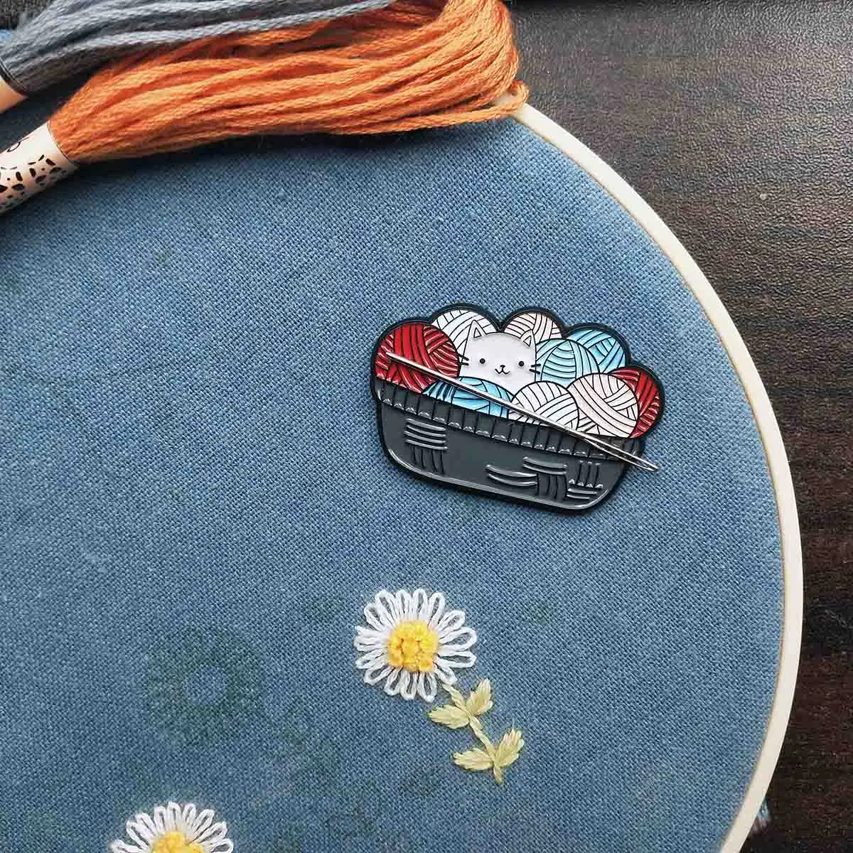 Needle Minder Magnetic Needle Nanny, Cute Sheep / Cat Cross Stitch Embroidery Needlework Accessories, Needle Holders Needle Art - 3