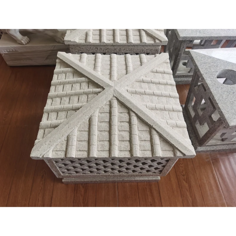 

Japanese Style Solar Stone Lantern Lamp Pagoda Garden Stone LED Lantern Light for Garden Landscaping Home Outdoor Decoration