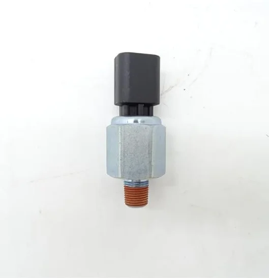 Oil Pressure Sensor 701-80327 for Wheeled Loader 2115 2125 2135 2150 3170 411 416 426 436 701/80327 70180327