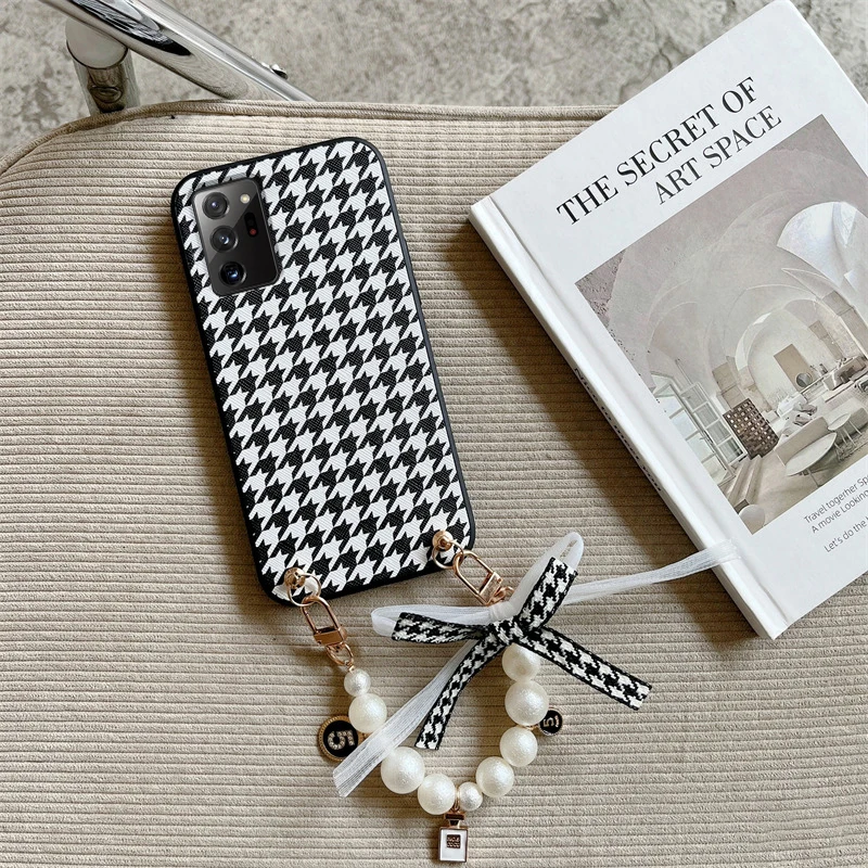 Houndstooth    ü Ｚ  A33 A13 A53 A73 A72 A03 A52 A42 A32 A22 A81 A41 A31 A71