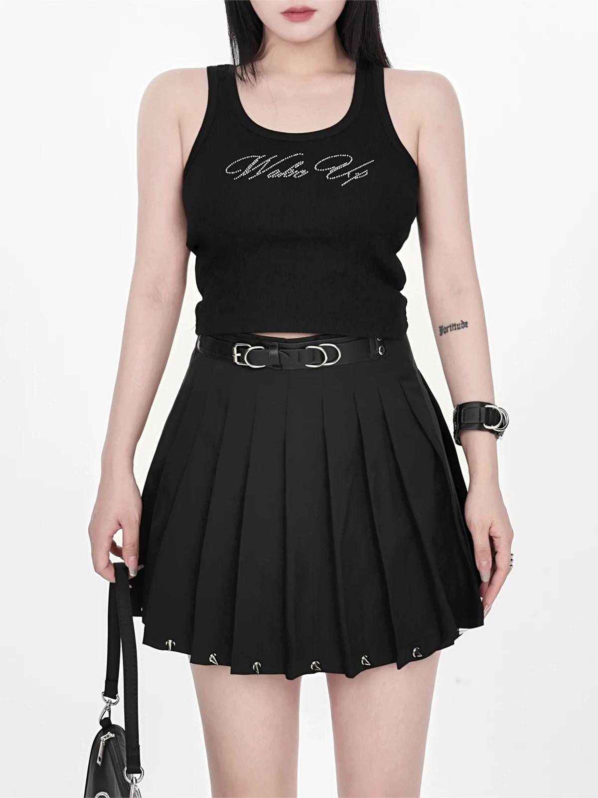 

New Harajuku Punk Style Hot Girl High Waist Belt Decoration Splicing Skirts Gothic Fashion Streetwear Temperament Pleated Skirt