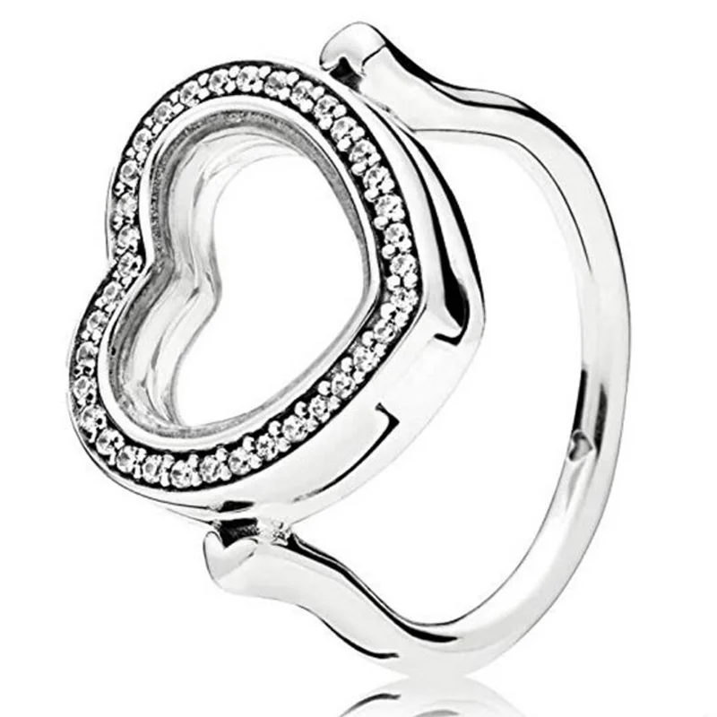 

Женское кольцо из серебра 925 пробы с кристаллами