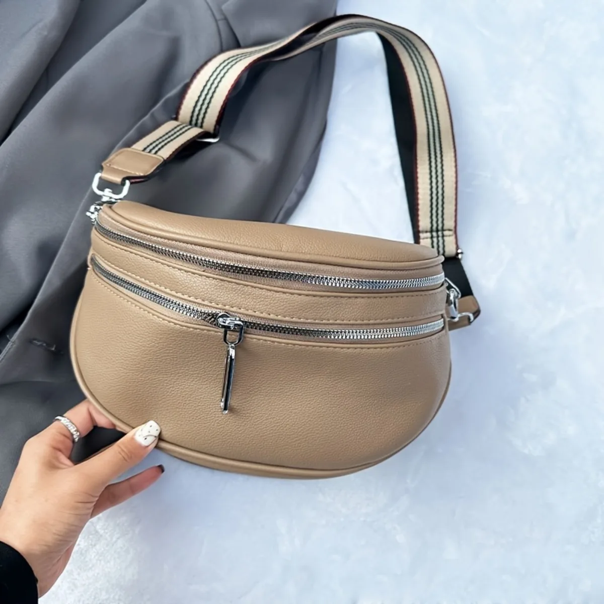 Fashion Wide Shoulder Strap Bag Fancy Pack Multi Zipper Layer Chest Bags All-Match Sports Crossbody Unisex Casual Bag Purse