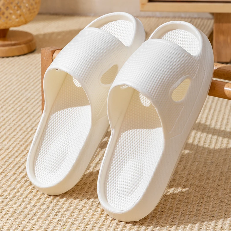 Chinelos de verão feminino leve casa anti deslizamento banheiro slides masculino conforto macio interior ao ar livre praia casal sandálias eva