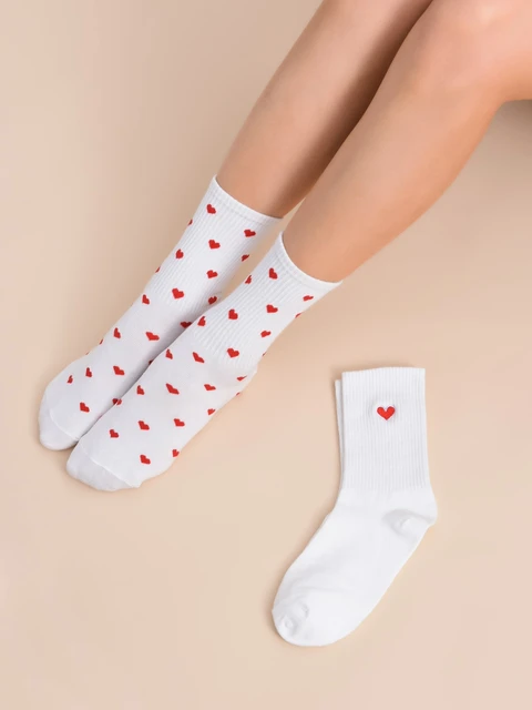 Conjunto de medias de media altura para mujer, calcetines blancos con  patrón de corazón rojo, moda transpirable, estilo informal, 2 pares -  AliExpress