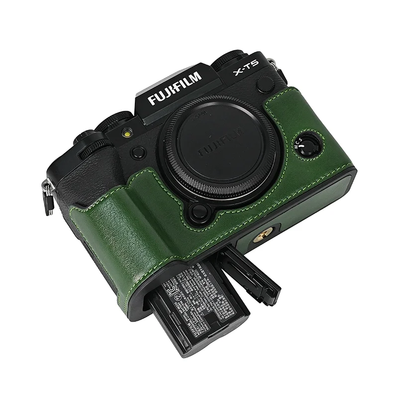⭕️総額60万円 FUJIFILM XT-5 ✨神レンズ3本+保護ケース+おまけ ⭕️総額60万円 FUJIFILM XT-5 ✨神レンズ3本+保護ケース